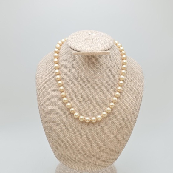 Vintage MONET Faux Pearl Necklace Hand-tied Glass Bead Gold Plate‎ Locking Clasp - Picture 6 of 9
